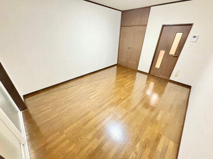 物件内観写真5　(居室)