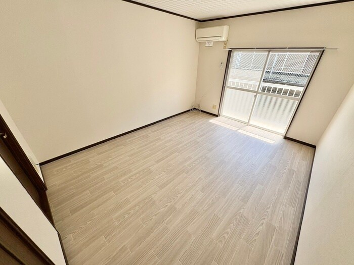 物件内観写真6　(居室)