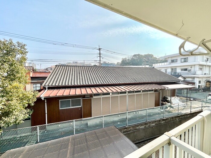 物件内観写真12　(室内からの展望)