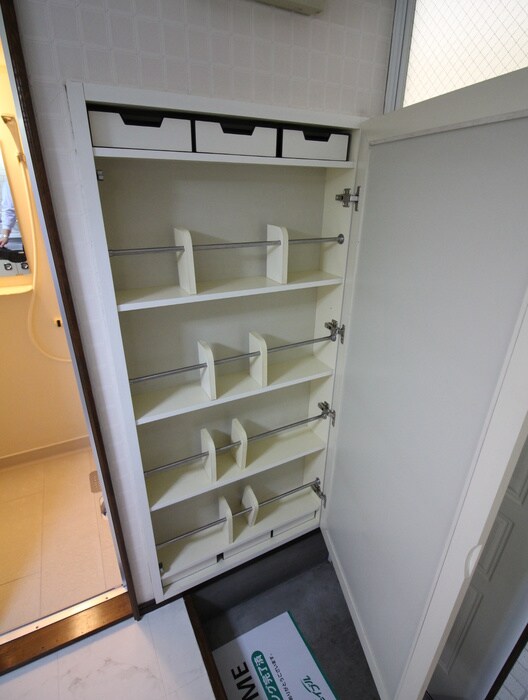 物件内観写真16　(靴箱)