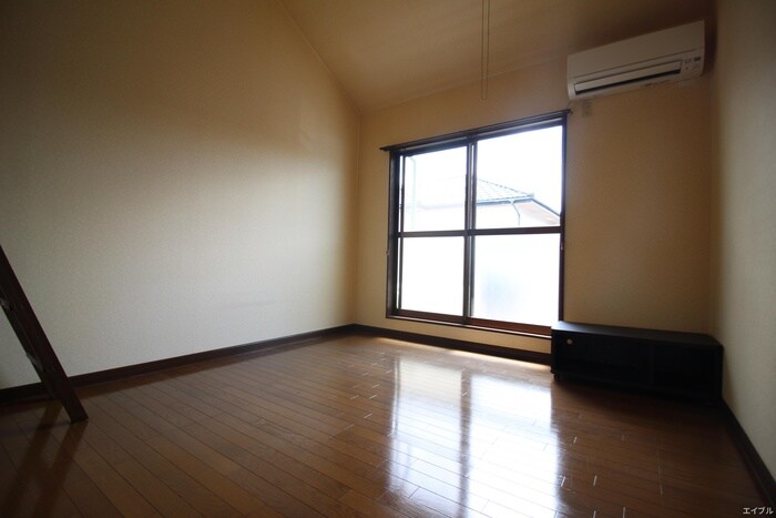 物件内観写真9　(居室)