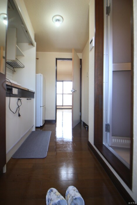物件内観写真15　(廊下)