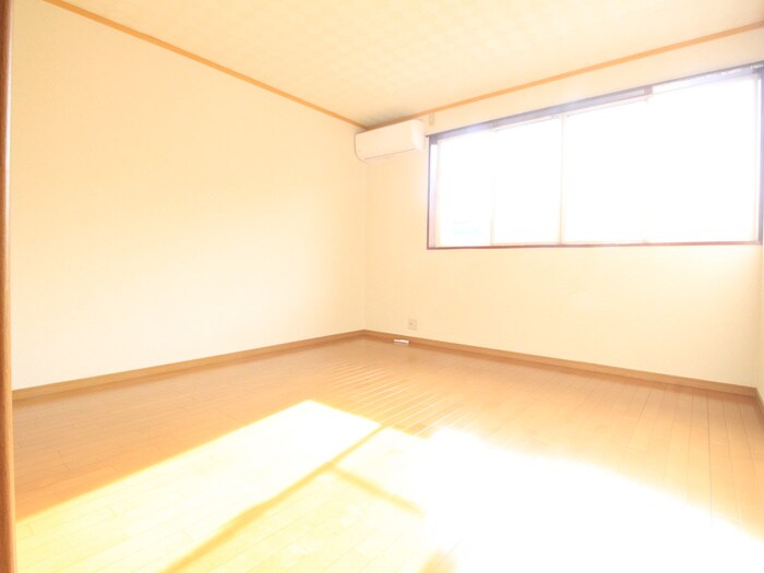 物件内観写真12　(居室)