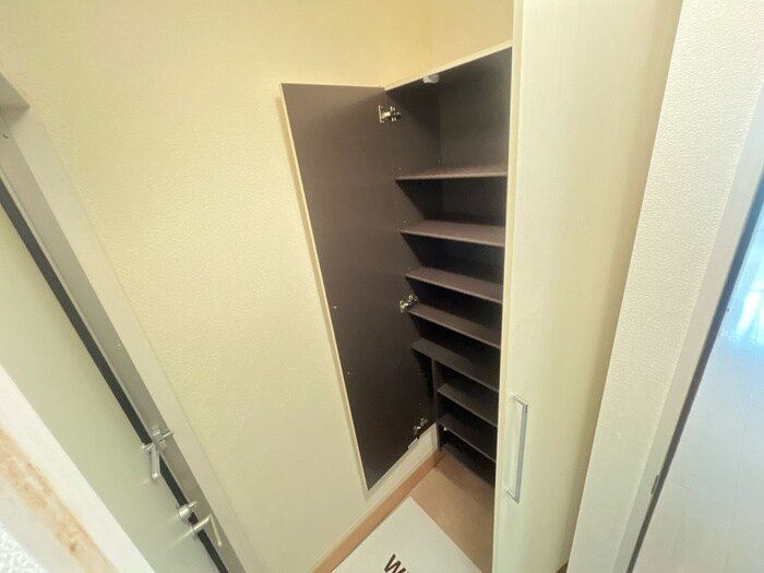物件内観写真17　(靴箱)