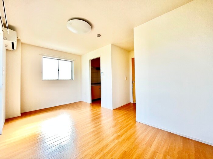 物件内観写真5　(居室)