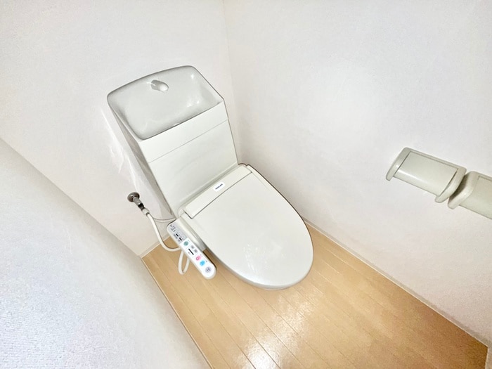 物件内観写真8　(トイレ)