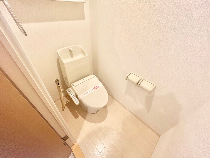 物件内観写真8　(トイレ)