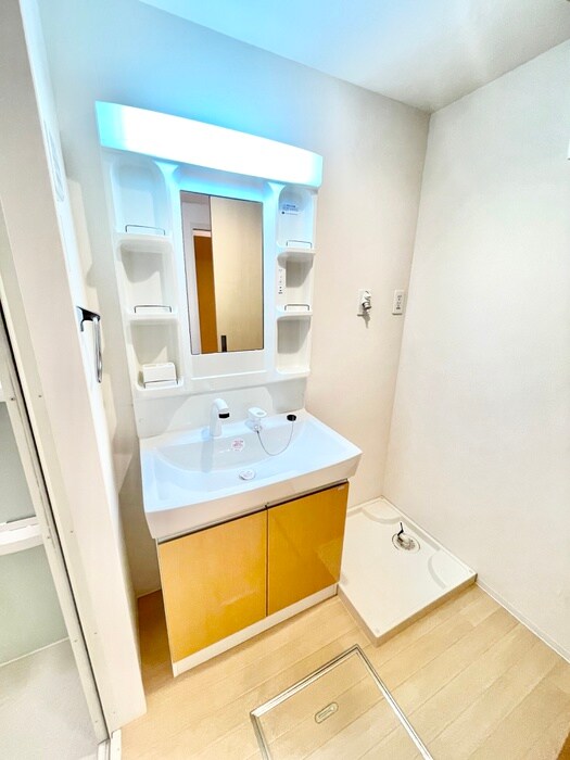 物件内観写真9　(洗面)