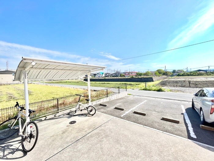 物件内観写真12　(室内からの展望)