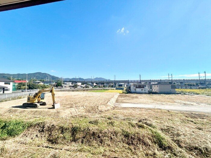 物件内観写真13　(室内からの展望)