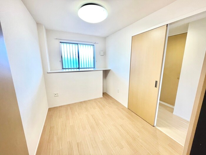 物件内観写真16　(内観写真)