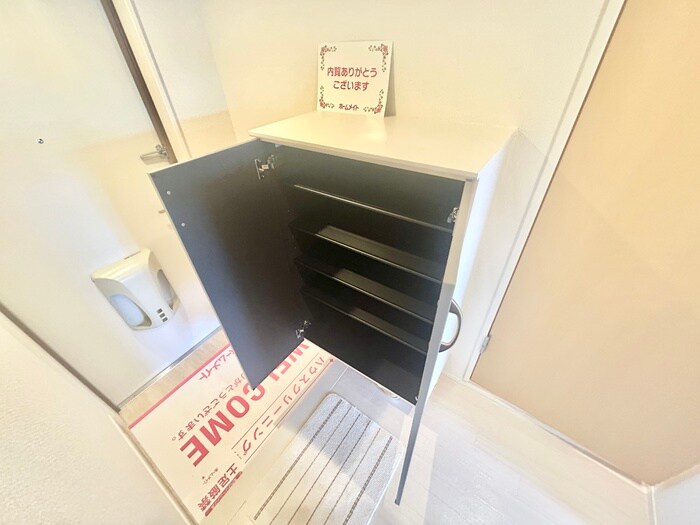 物件内観写真19　(靴箱)
