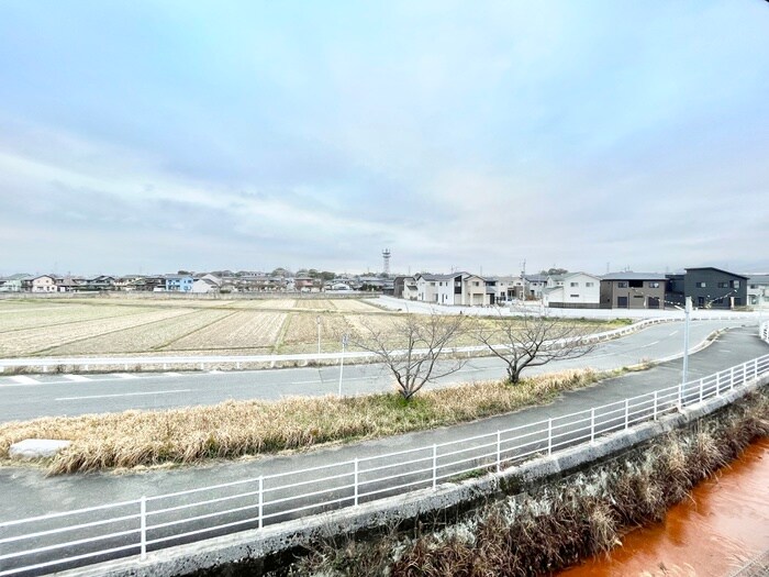 物件内観写真13　(室内からの展望)