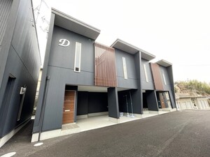 ブルーマリヌD棟外観写真