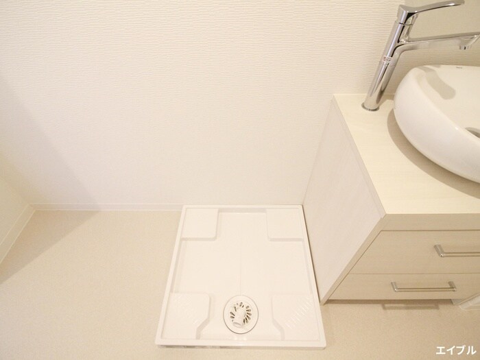 物件内観写真13　(洗濯機置場)