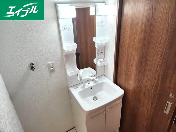 物件内観写真11　(洗面)