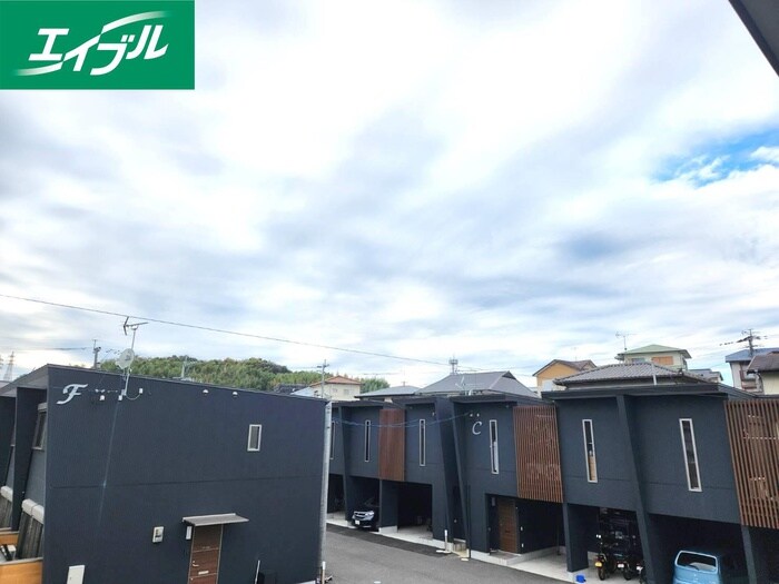 物件内観写真15　(室内からの展望)