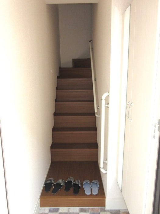 物件内観写真7　(玄関)