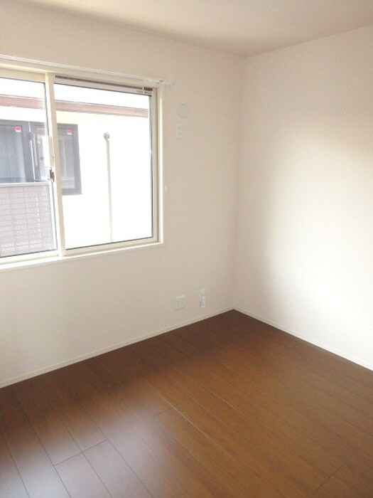 物件内観写真9　(居室)