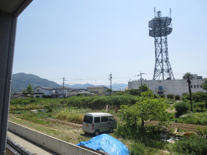 物件内観写真15　(室内からの展望)