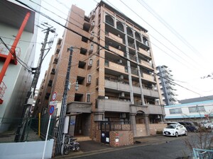 ウイングコートＡ館外観写真