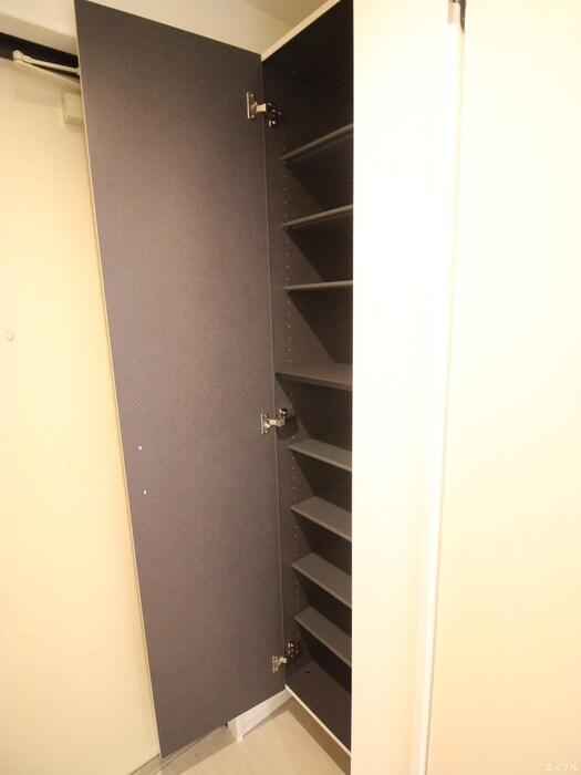 物件内観写真15　(靴箱)