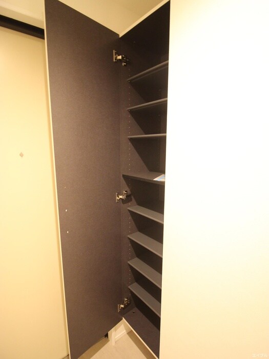 物件内観写真15　(靴箱)