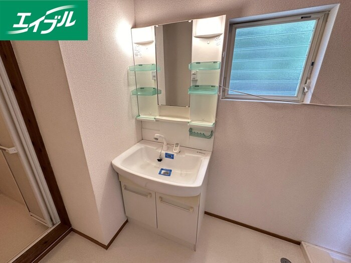 物件内観写真12　(洗面)