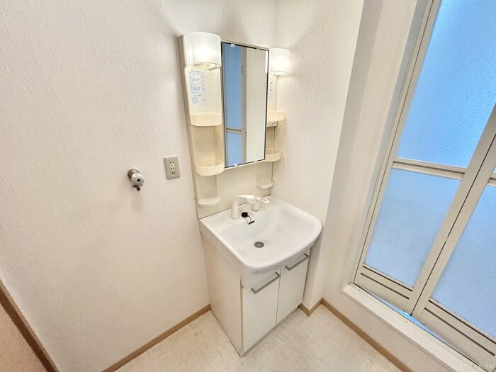 物件内観写真9　(洗面)