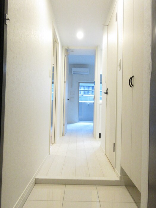 物件内観写真15　(廊下)