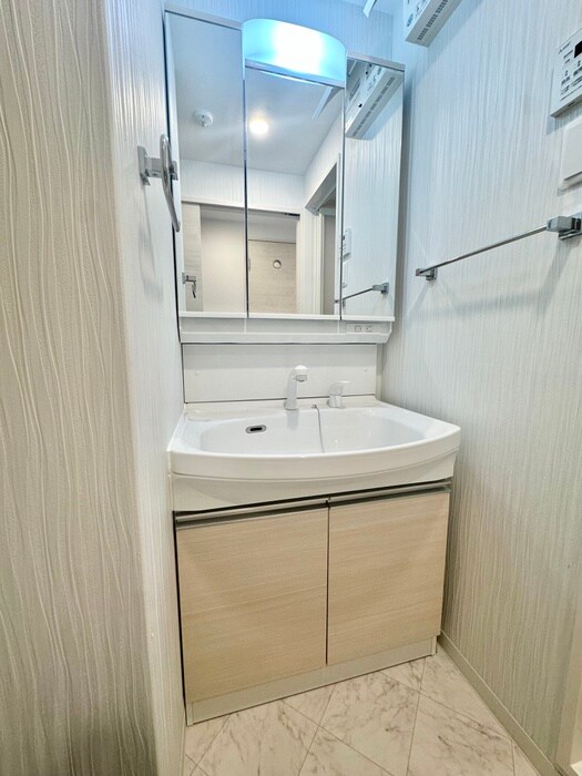 物件内観写真11　(洗面)