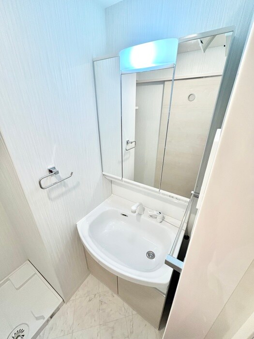 物件内観写真11　(洗面)