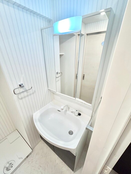 物件内観写真11　(洗面)