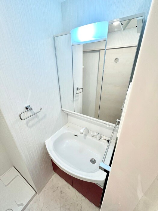 物件内観写真11　(洗面)