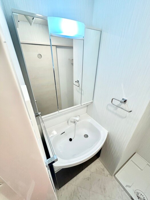 物件内観写真11　(洗面)