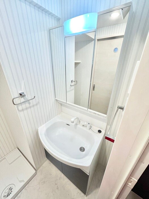 物件内観写真11　(洗面)