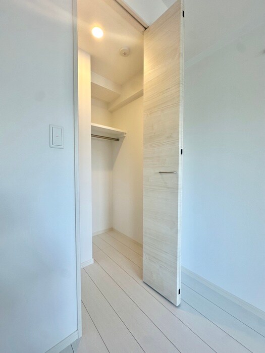 物件内観写真12　(収納)