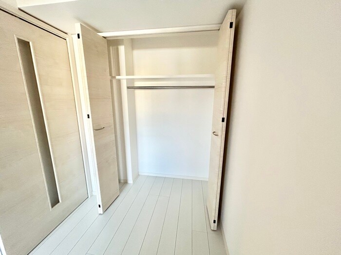 物件内観写真12　(収納)
