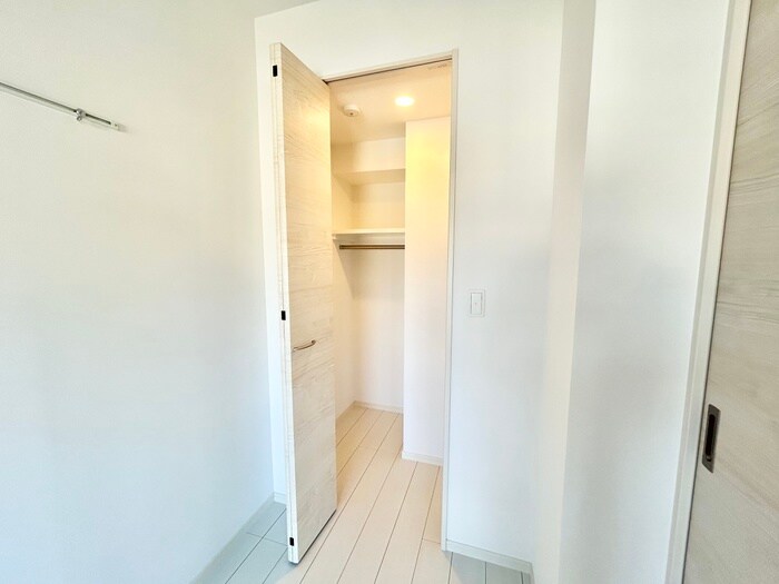 物件内観写真12　(収納)