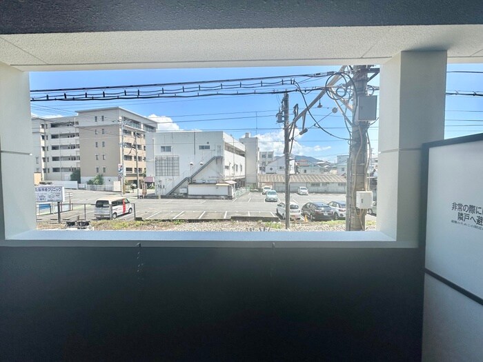 物件内観写真14　(室内からの展望)