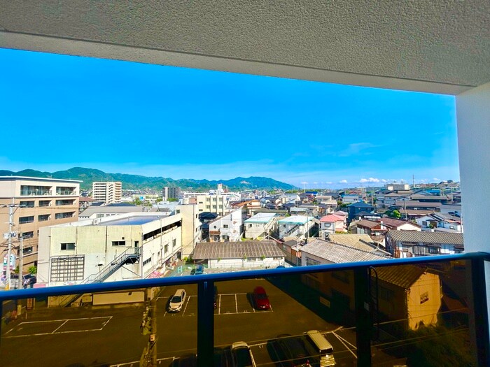 物件内観写真14　(室内からの展望)