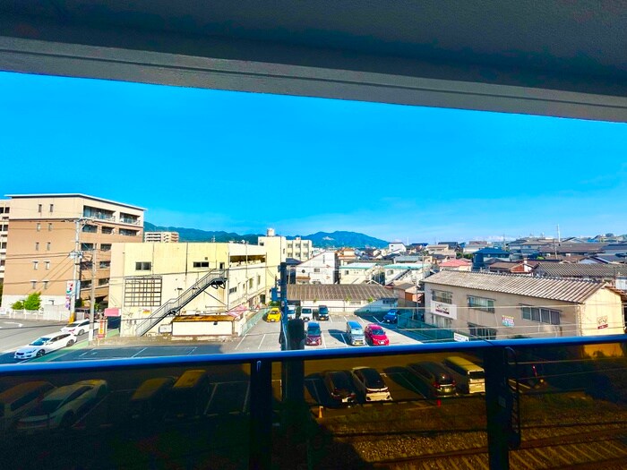 物件内観写真15　(室内からの展望)