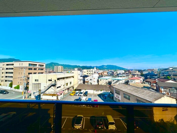 物件内観写真15　(玄関)