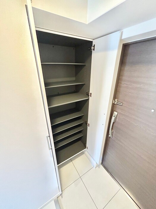 物件内観写真16　(靴箱)