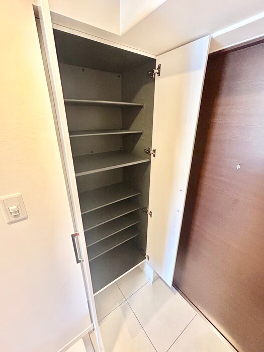 物件内観写真16　(靴箱)