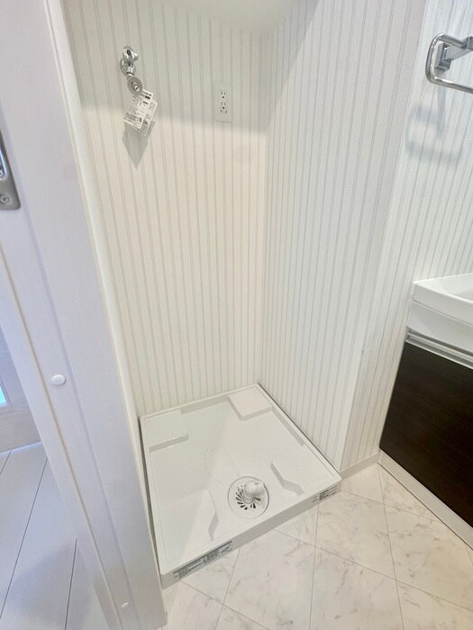 物件内観写真17　(洗濯機置場)