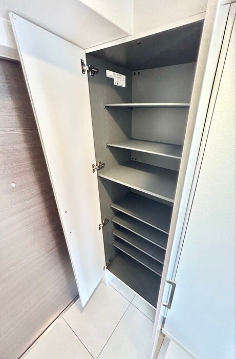 物件内観写真17　(靴箱)