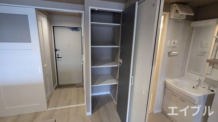 物件内観写真12　(収納)