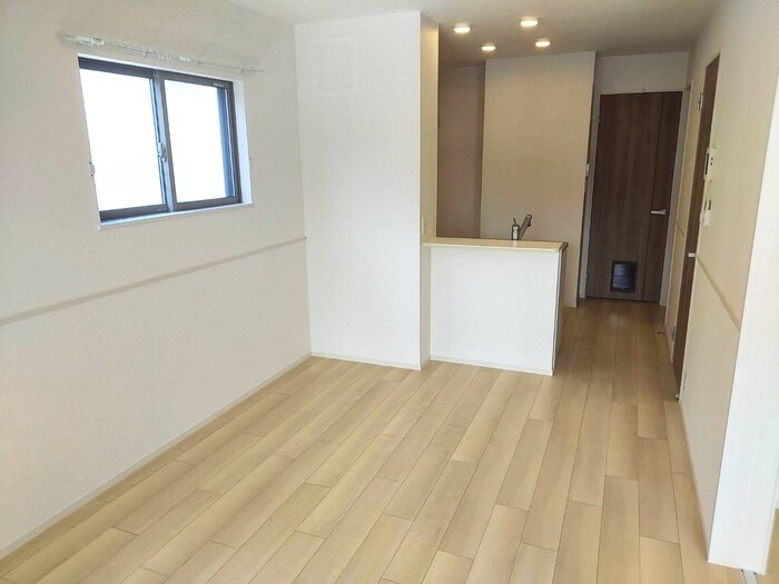 物件内観写真10　(居室)