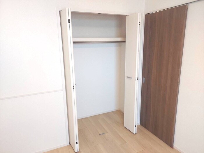 物件内観写真12　(収納)